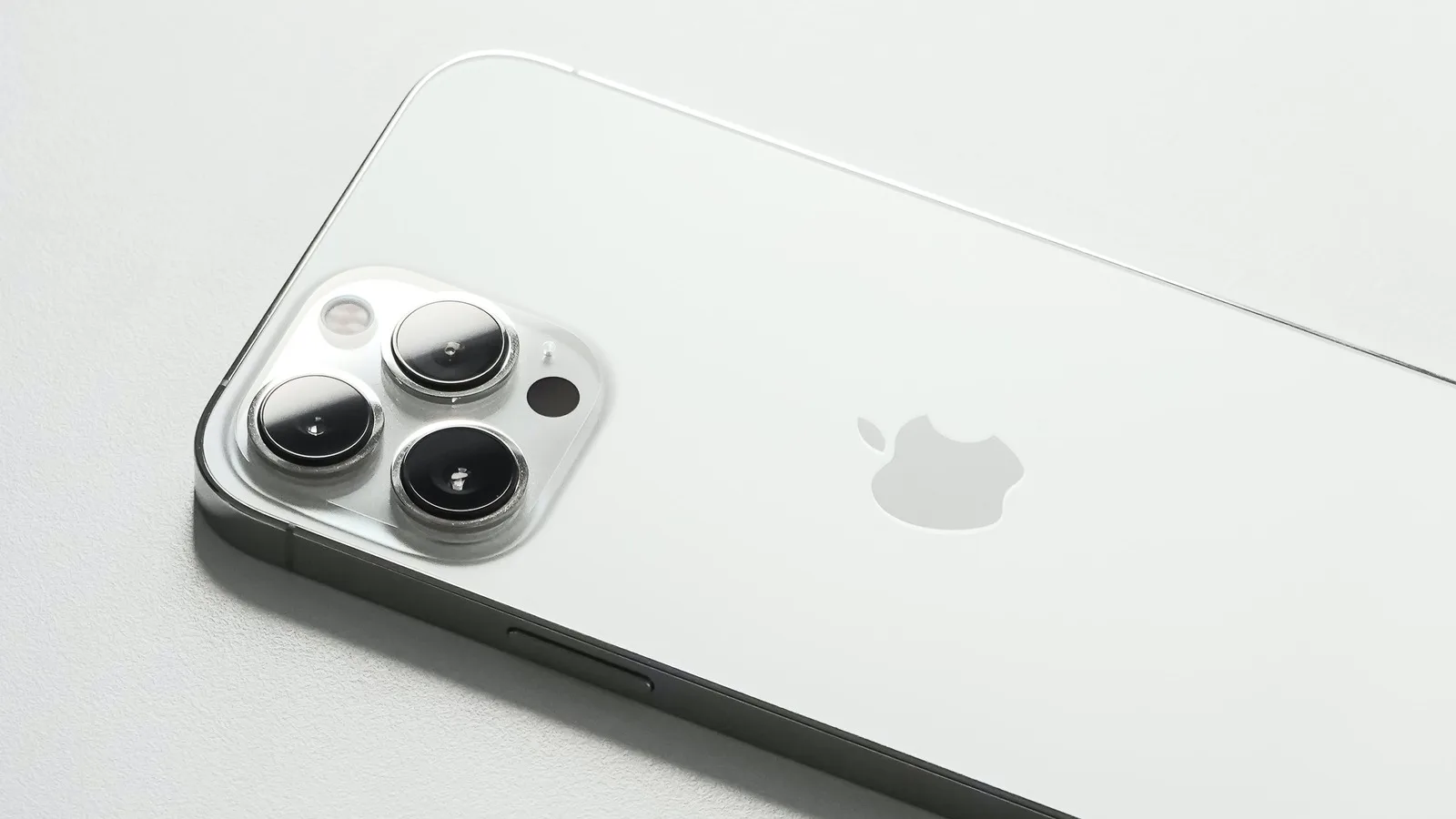 The iPhone 14 Pro Max May Have A Noticeable Screen Change