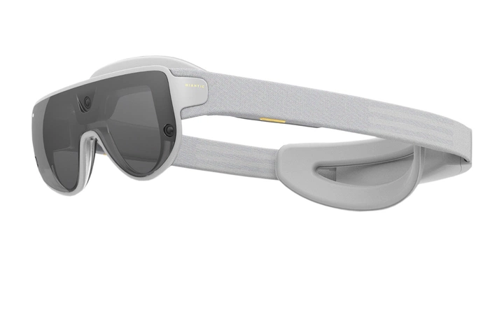 Qualcomm Snapdragon AR2 powered Niantic augmented reality headset unveiled